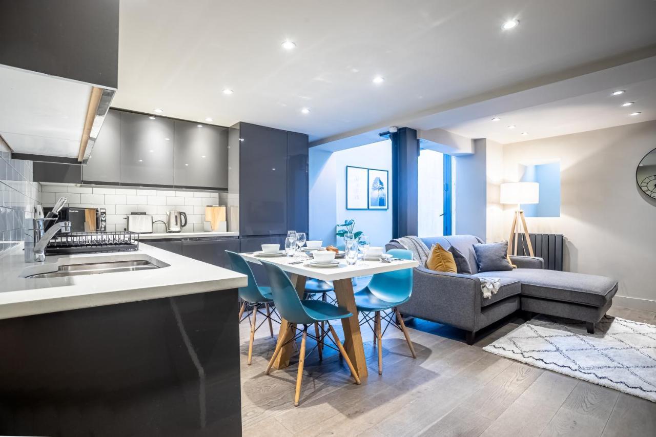 Modern Two Bedroom Apartment In Fulham By Sojo Stay London Exterior photo